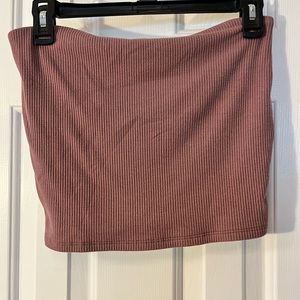 Dusty rose colored crop top 🥀